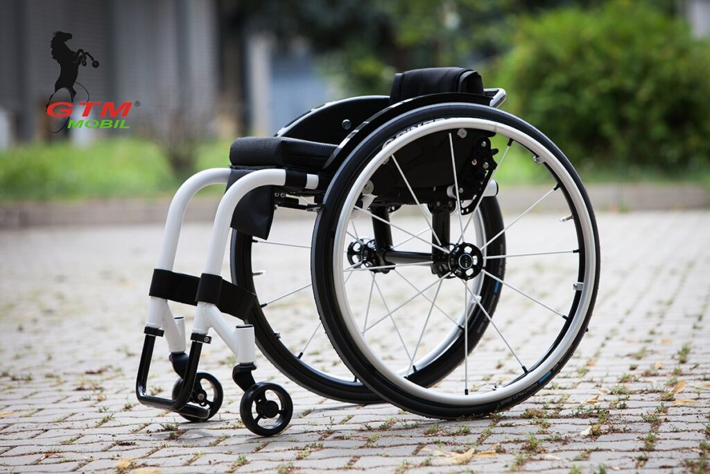 Aktyvaus tipo neįgaliojo vežimėlis GTM Mustang